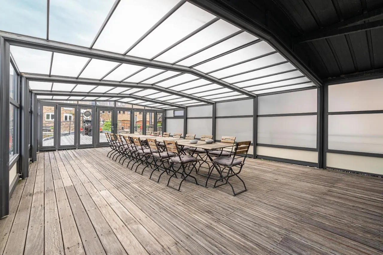 Apartment Charming Houseboat Featuring A Sauna London